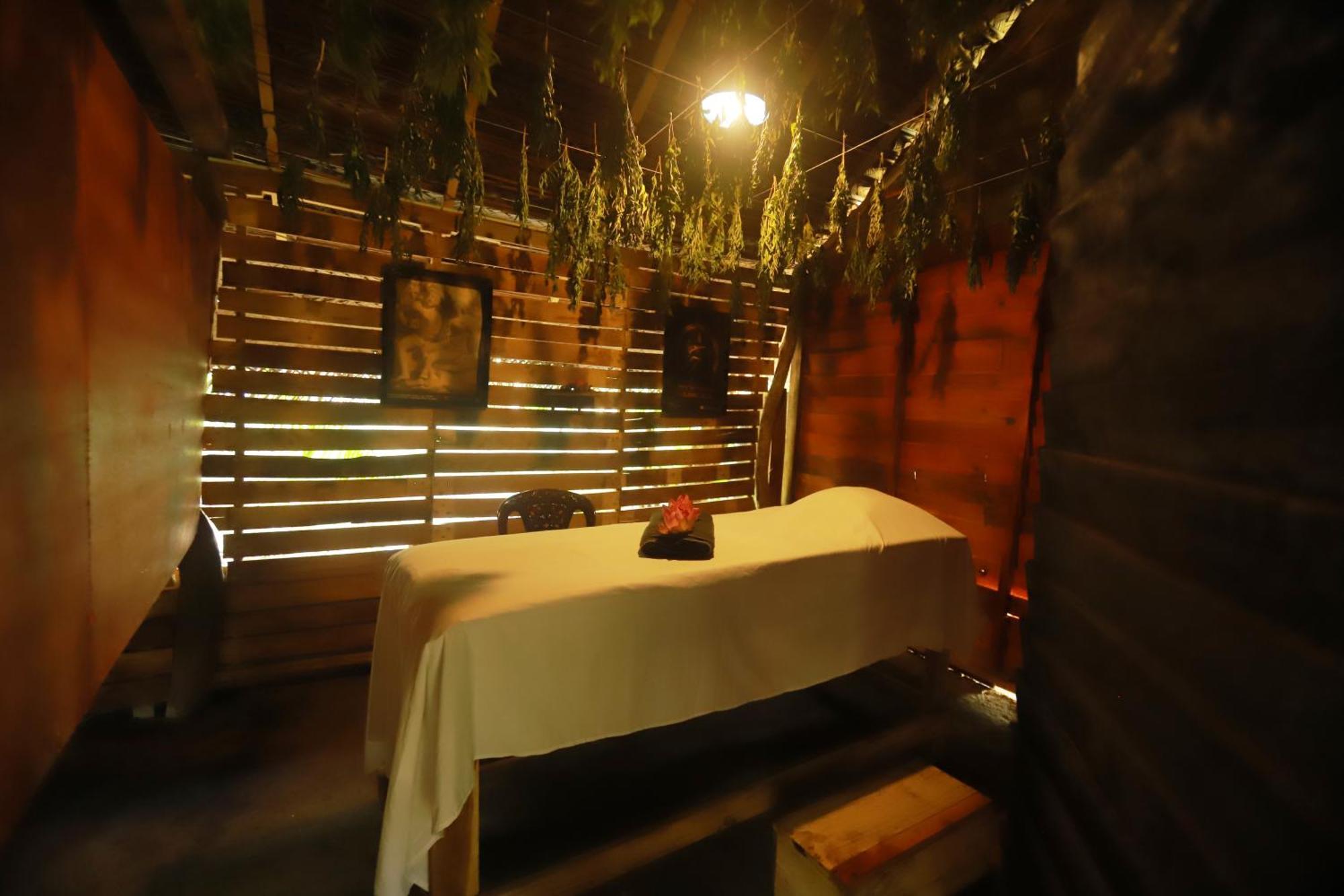 Dinna Nature Hostel Sigiriya Bagian luar foto